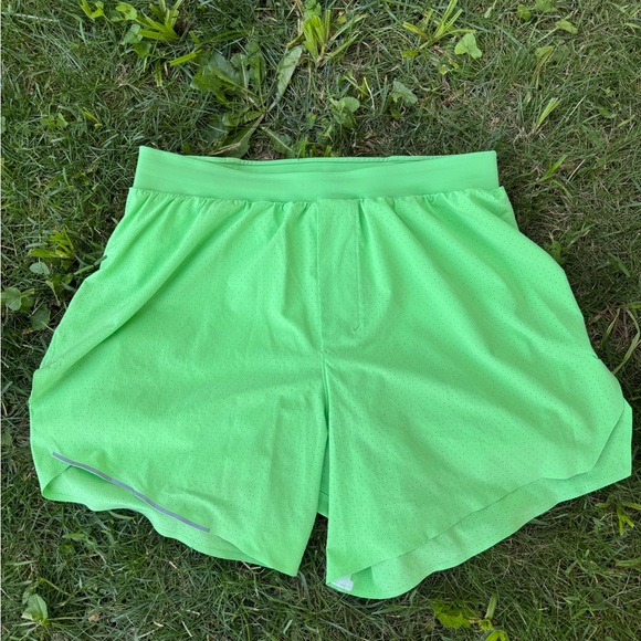 inch inseam Lululemon men's shorts